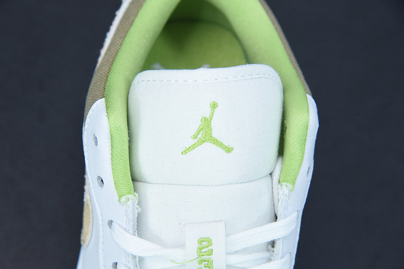 AIR JORDAN 1 LOW SE GS 