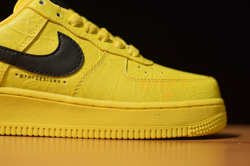 NIKE AIR FORCE 1 