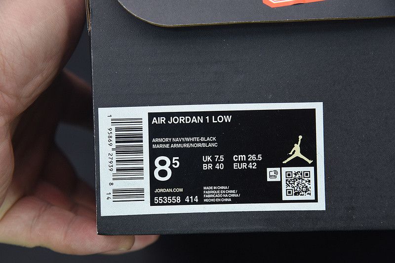 AIR JORDAN 1 LOW COVERED IN BLUE TONES 553558-414