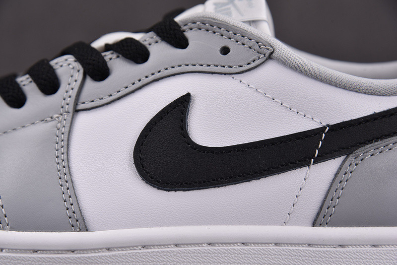 Air Jordan 1 Retro Low OG 