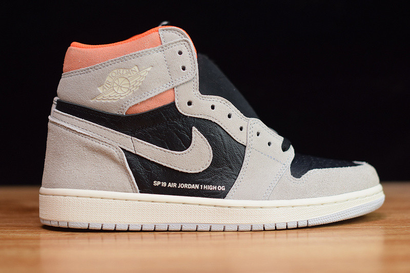 AIR JORDAN 1 RETRO HIGH OG “NEUTRAL GREY” 555088-018