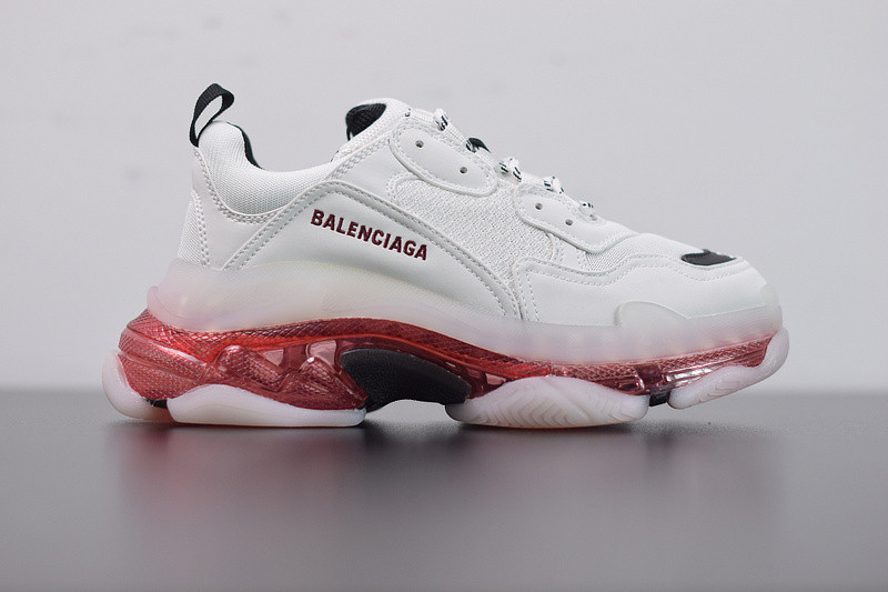 BC TRIPLE S TRAINER  0825 W09O1