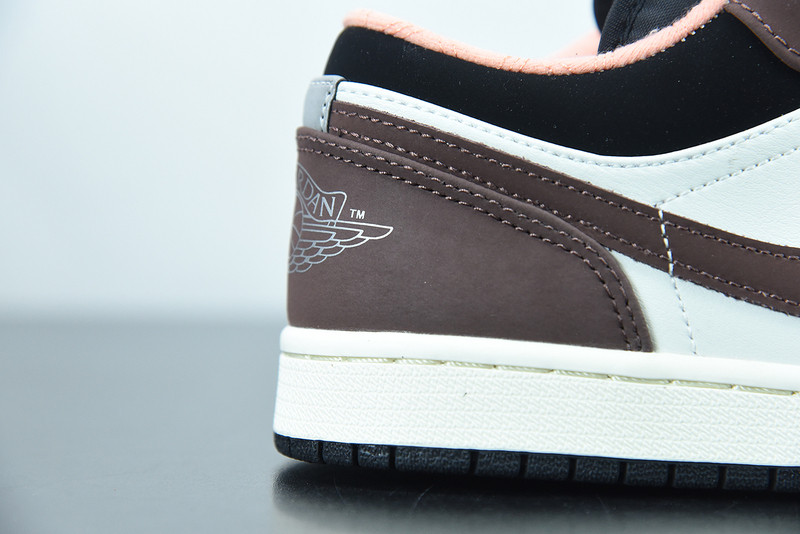 AIR JORDAN 1 LOW 
