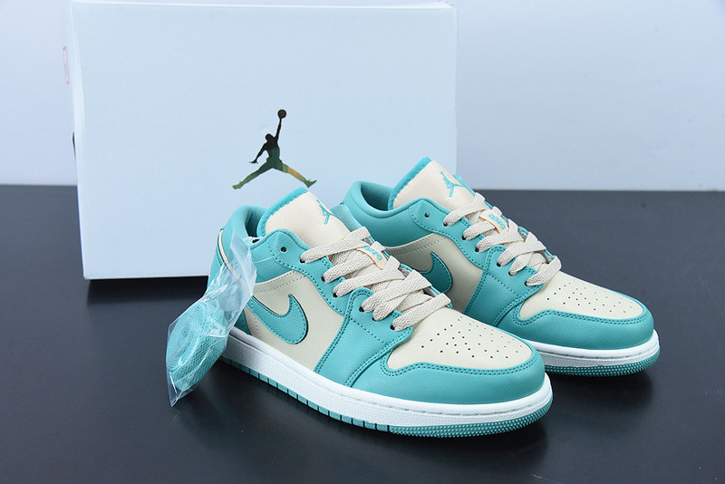 AIR JORDAN 1 LOW 
