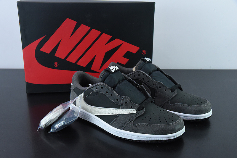 Travis Scott x Air Jordan 1 Low OG “Black/Phantom DM7866-001