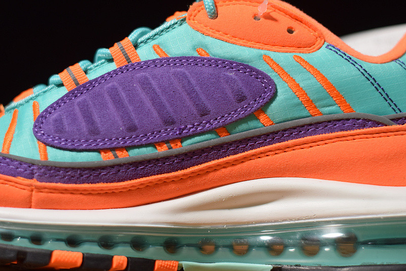 NIKE AIR MAX 98 QS 