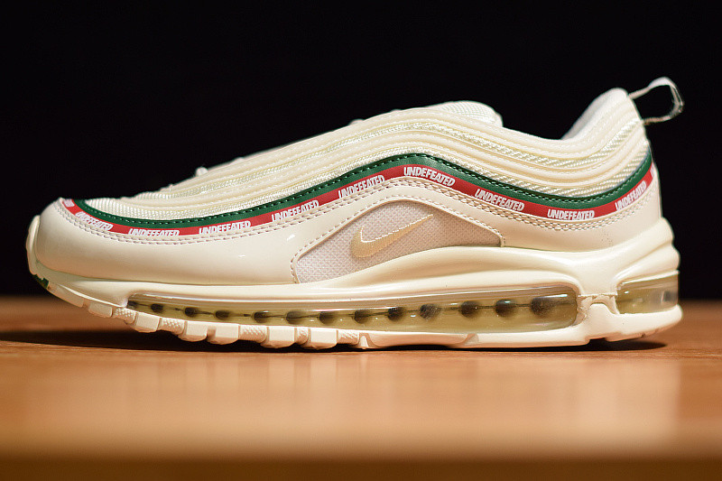 NIKE AIR MAX 97 OG/ UNDFTD "UNDEFEATED" AJ1986-100