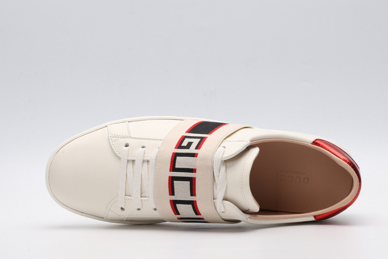 G*u*i ace embroidered low-top sneaker