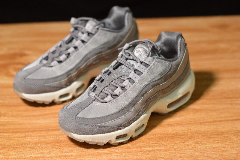 NIKE AIR MAX 95 LX 
