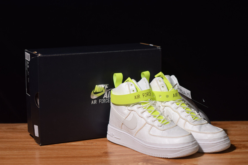 NIKE AIR FORCE 1 HIGH 