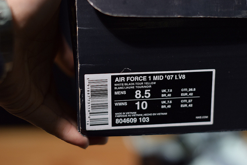 NIKE AIR FORCE 1 MID 