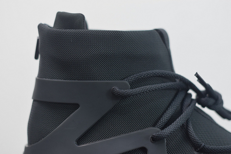 NIKE CONFIRMS AIR FEAR OF GOD 1 “TRIPLE BLACK”  AR4237-005
