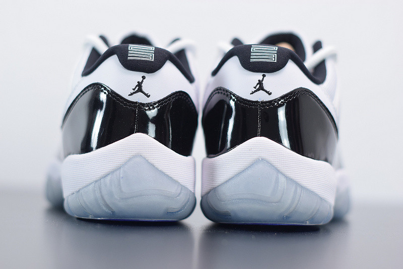 AIR JORDAN 11 RETRO LOW 