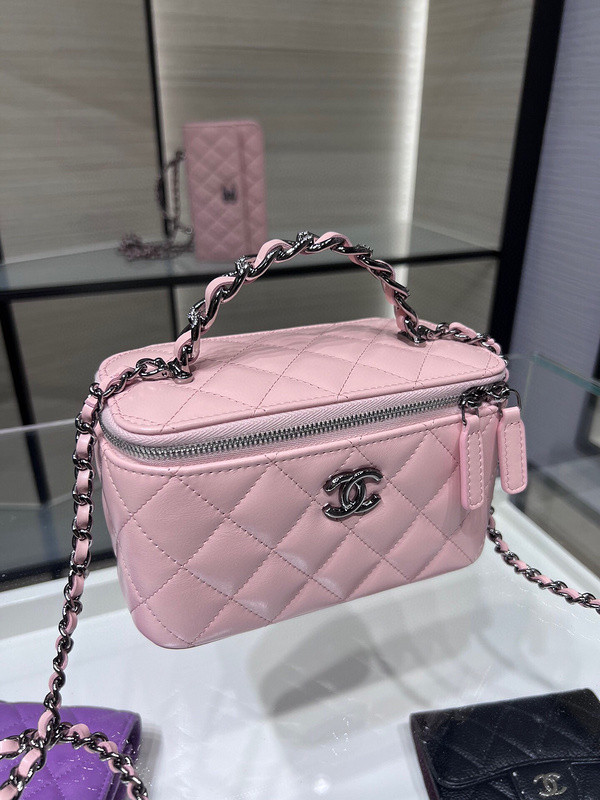 Ch*el purse