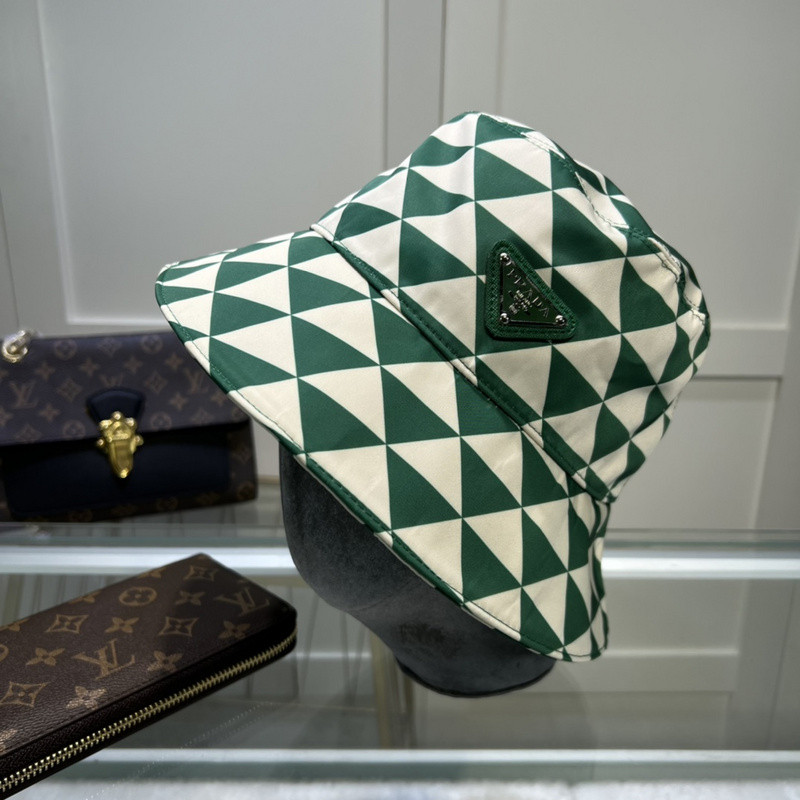 Pra*a hat