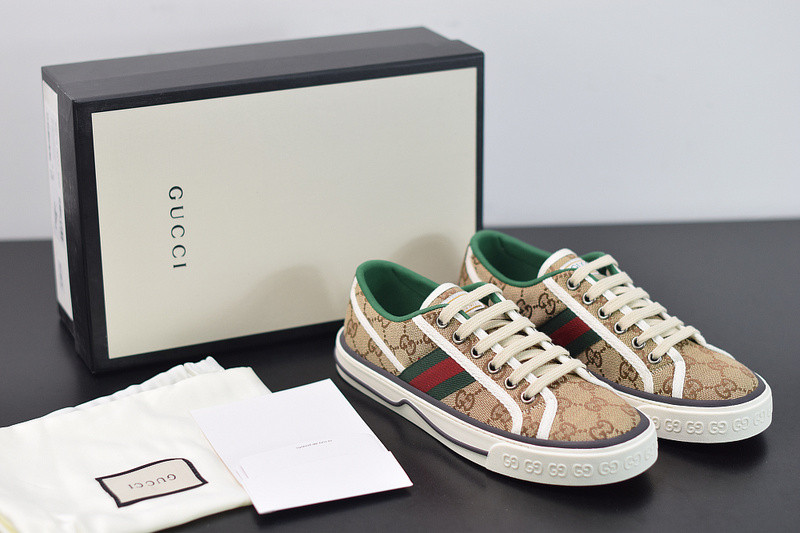 G*u*i ace embroidered low-top sneaker