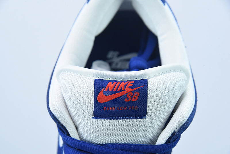 Nike SB Dunk Low “LA Dodgers” DO9395-400