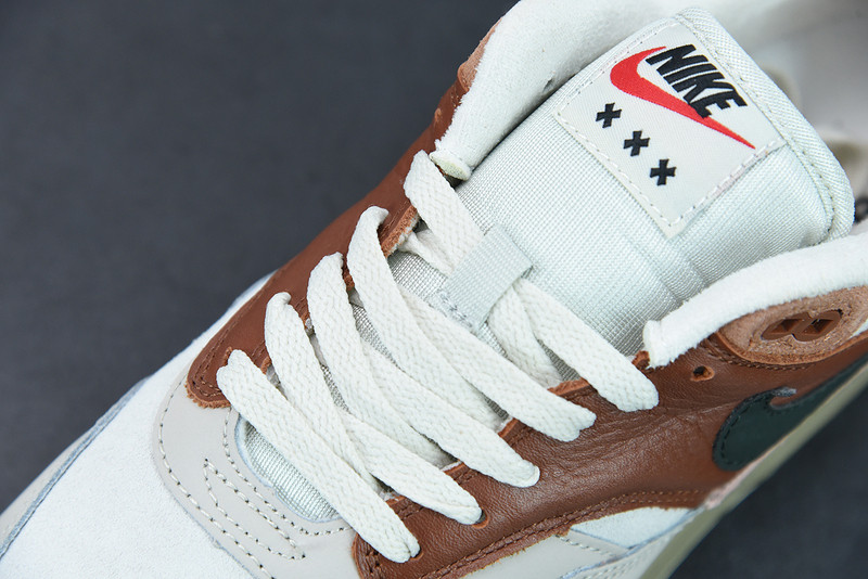 NIKE AIR MAX 1 CITY PACK 