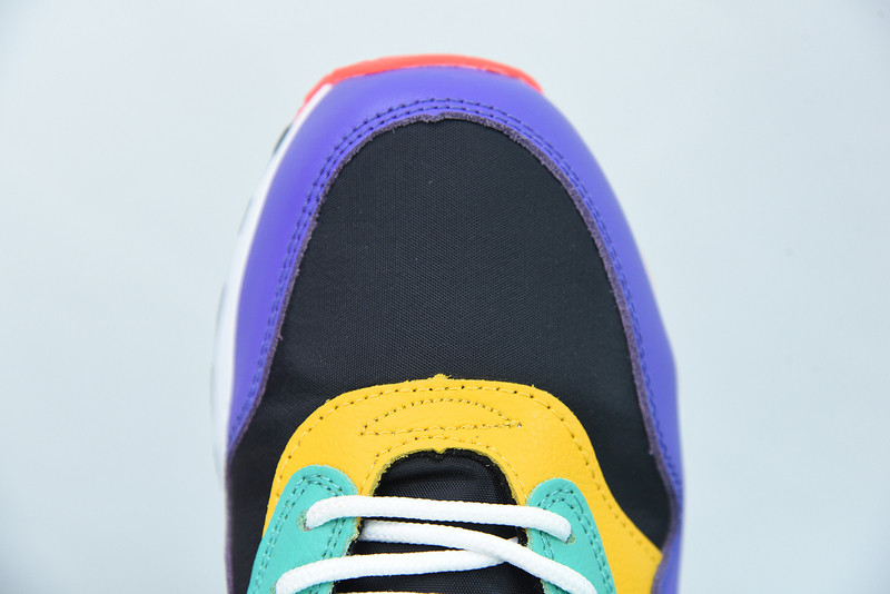 NIKE AIR MAX 1 SE 