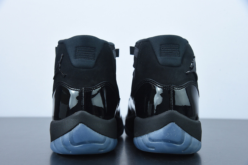 AIR JORDAN 11 RETRO 