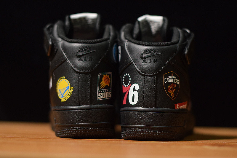 NIKE AIR FORCE 1 MID 
