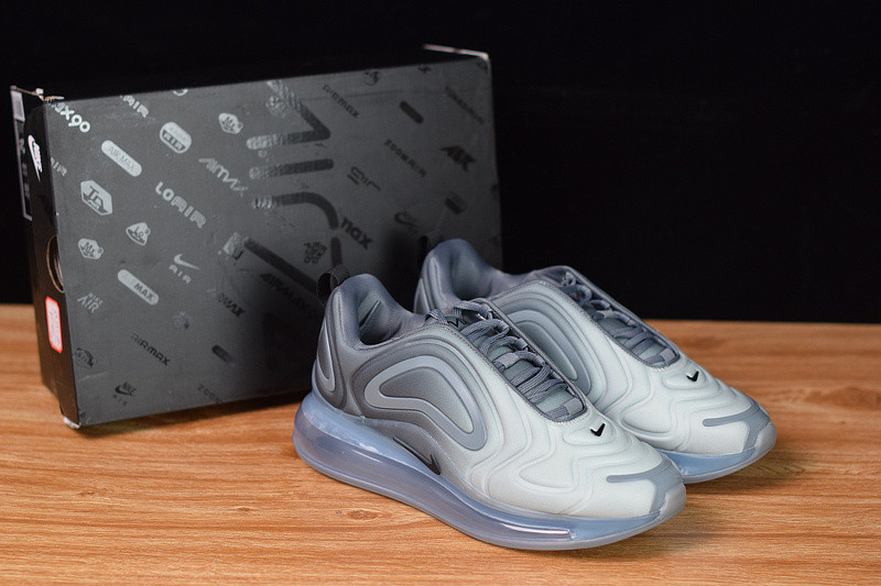NIKE AIR MAX 720 
