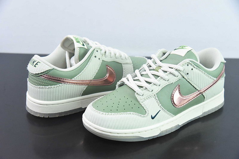Nike x Kyler Murray Dunk Low 