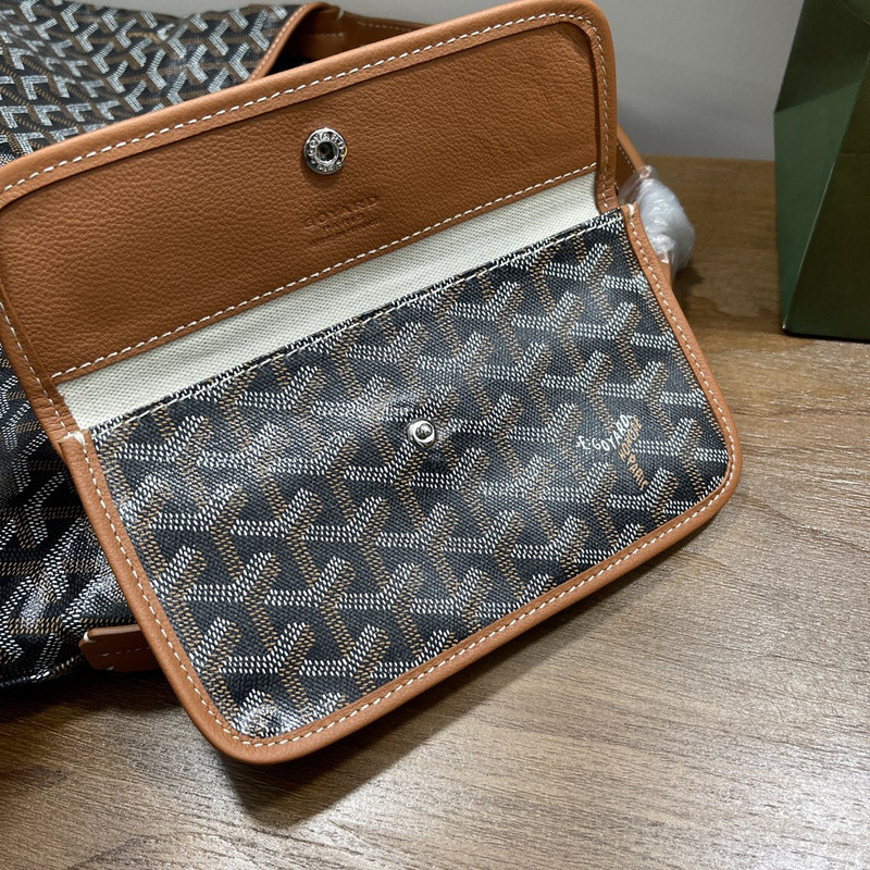Go*ard purse