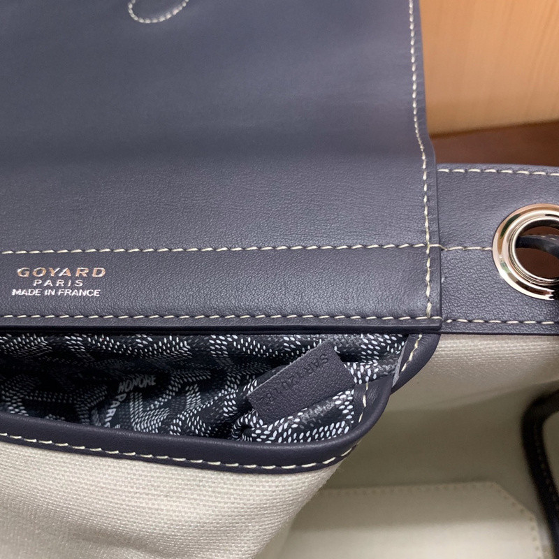 Go*ard purse