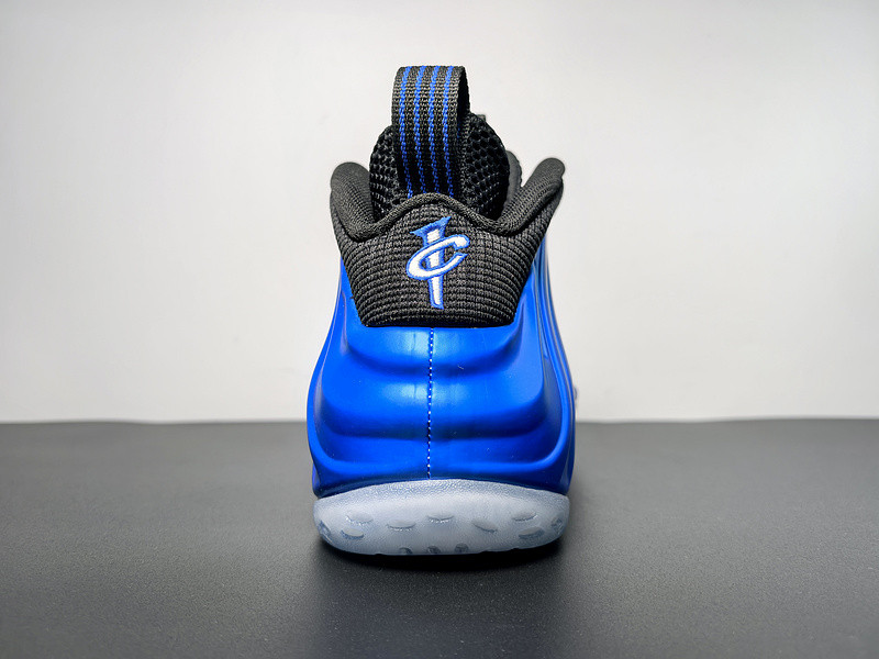 Nike Air Foamposite One “Royal” aka “International Blue”  FQ8181-511