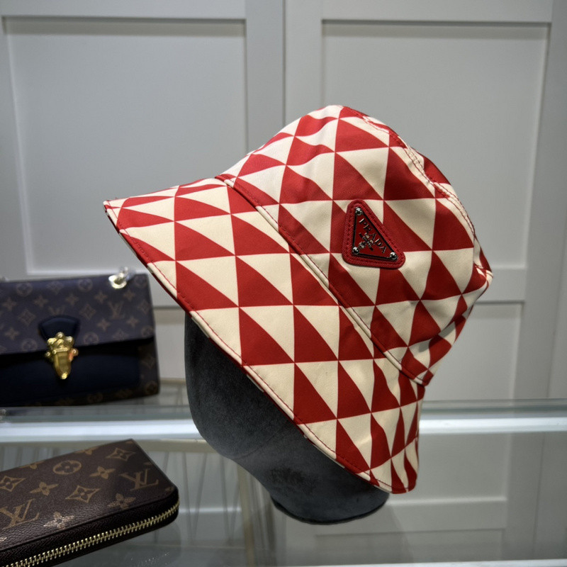 Pra*a hat