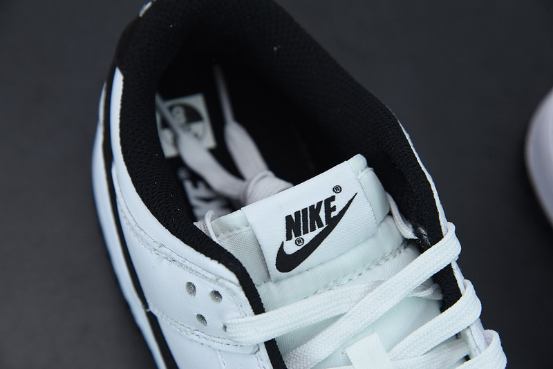 NIKE SB DUNK LOW WHITE BLACK DD1503-113