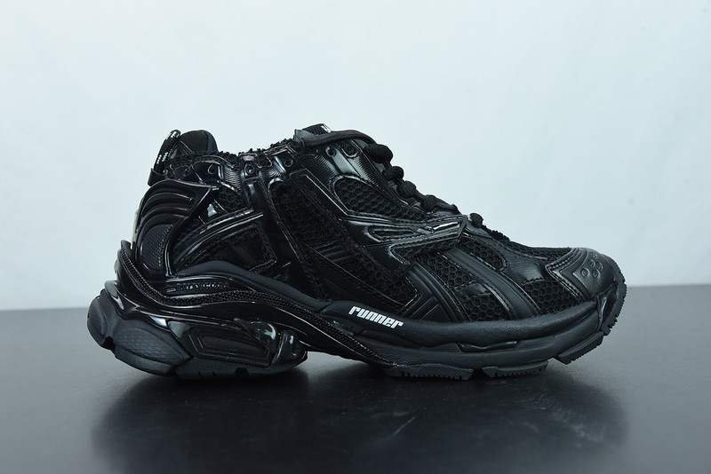 Ba*len*cia*ga runner sneaker