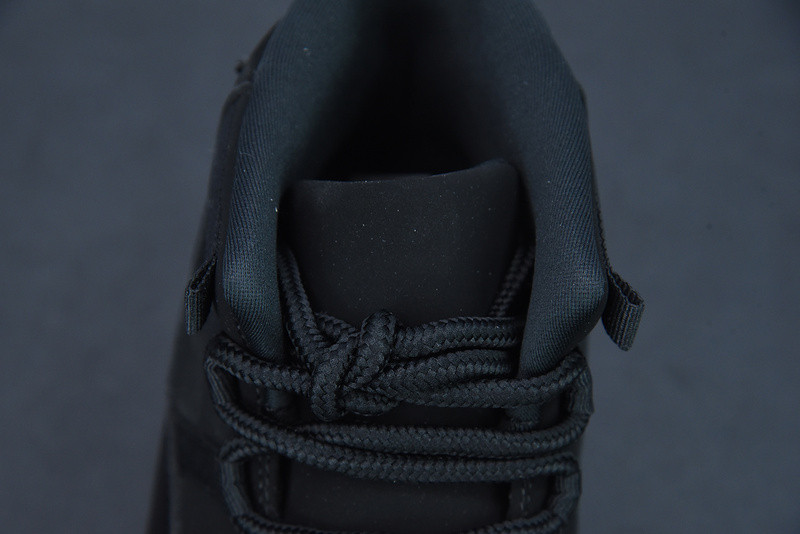 AIR JORDAN 11 RETRO 