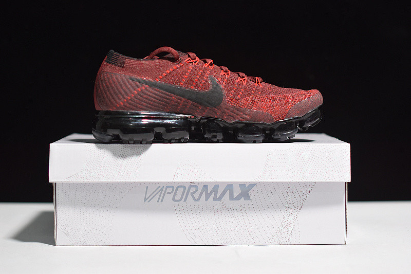 NIKE AIR VAPORMAX 