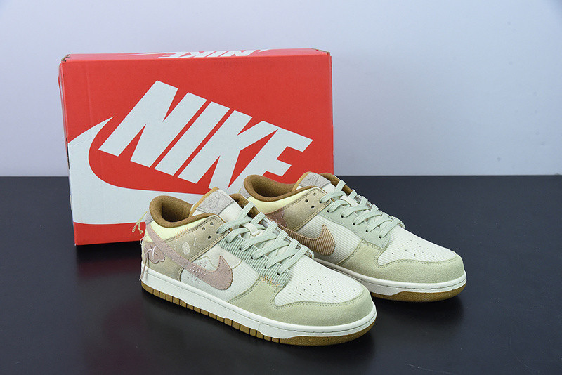 NIKE WMNS DUNK LOW 