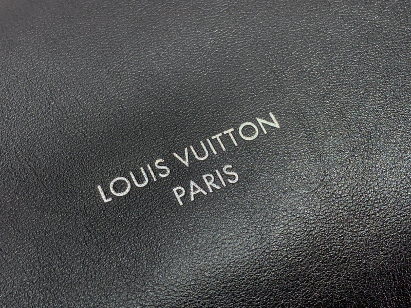 LVT PURSE