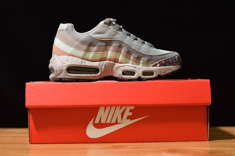 NIKE AIR MAX 95 SE 