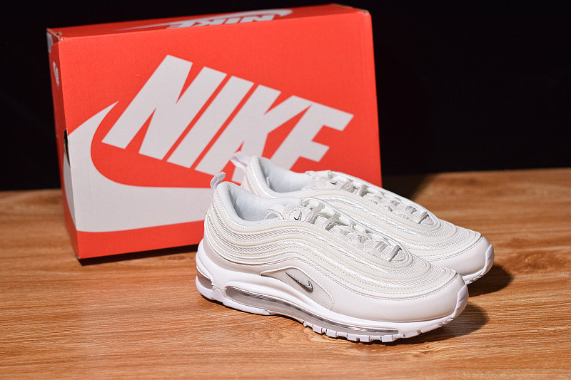 NIKE AIR MAX 97 "TRIPLE WHITE" 921826-101