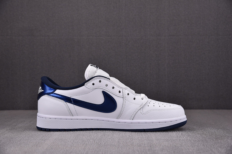 AIR JORDAN 1 LOW RETRO OG ''MIDNIGHT NAVY'' 705329-106