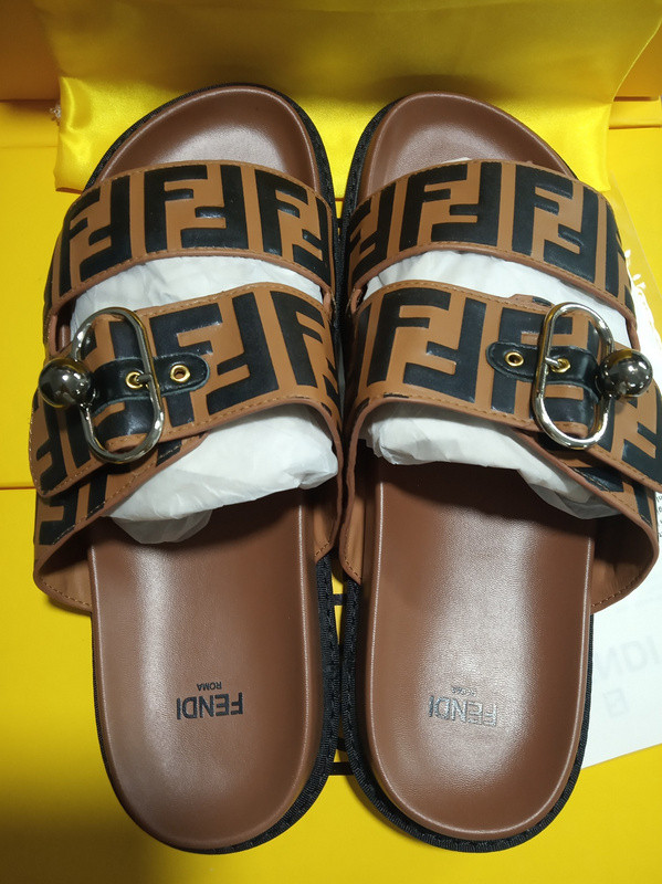 FENDI SLIDE