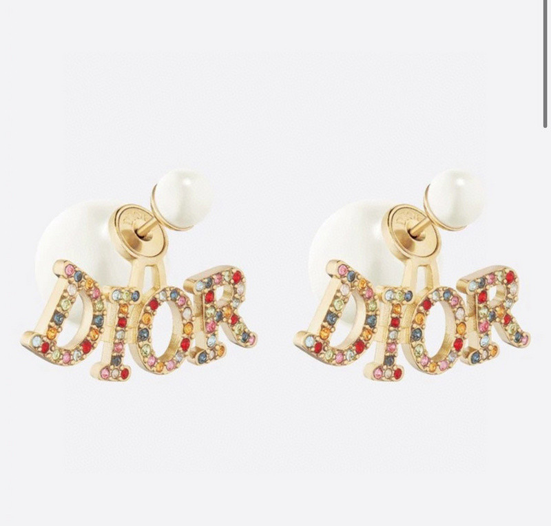 D10r earring