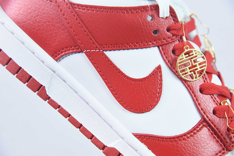 NIKE Dunk Low Next Nature 