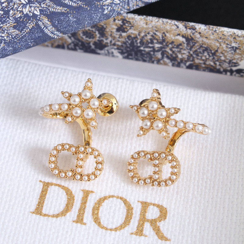 D10r earring