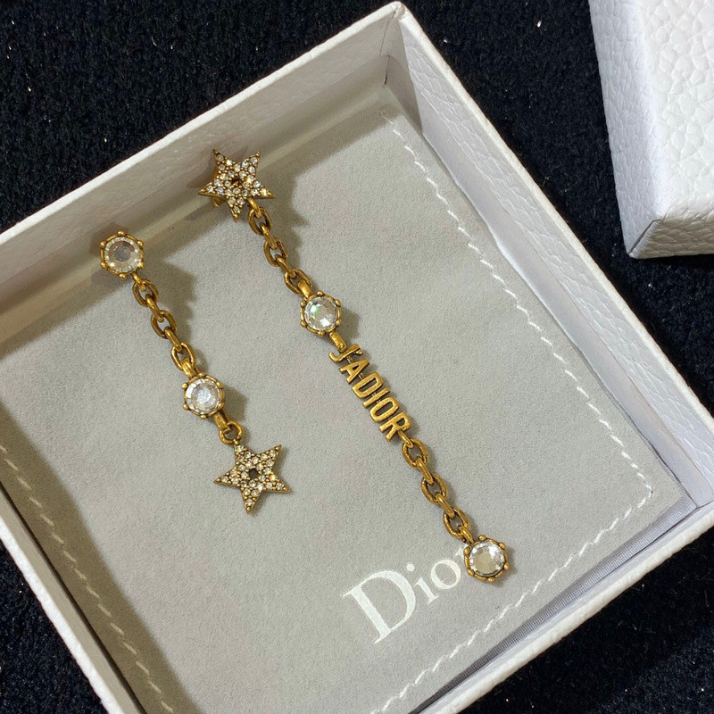 D10r earring