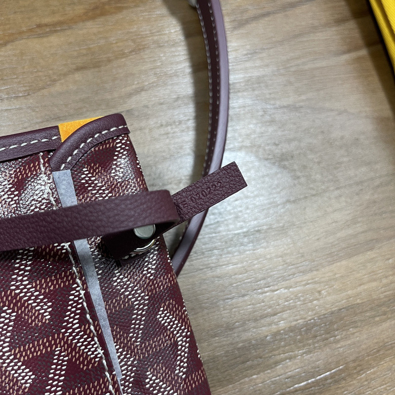 Go*ard purse