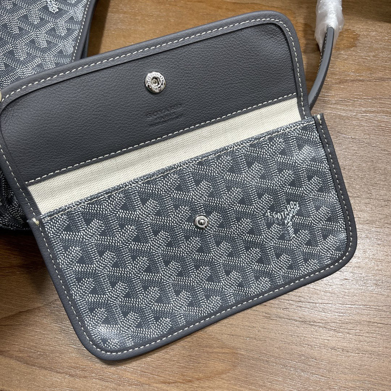 Go*ard purse