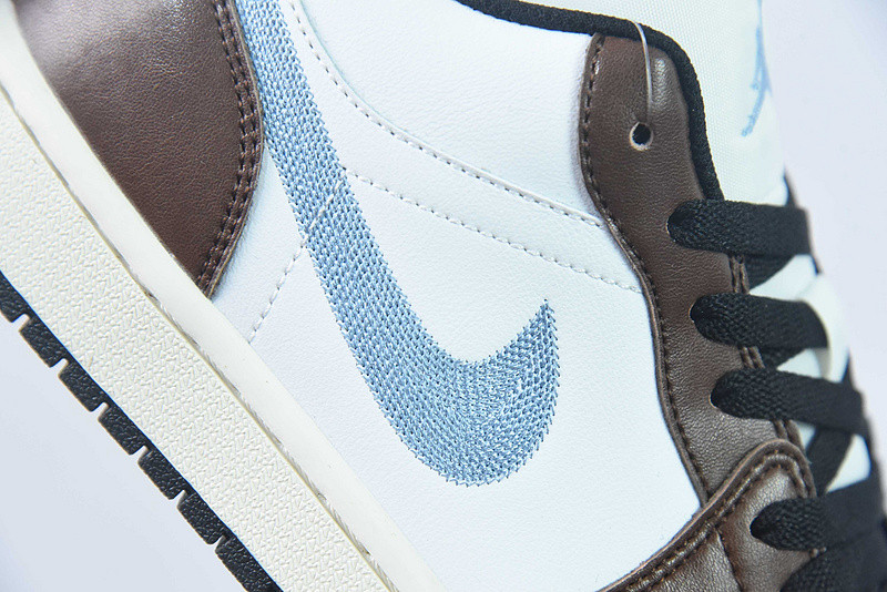 Air Jordan 1 Low SE 