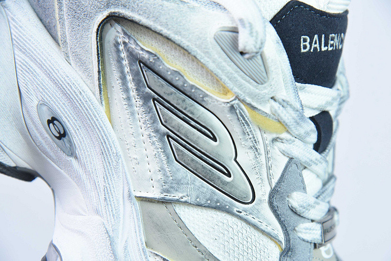 BC XL SNEAKERS