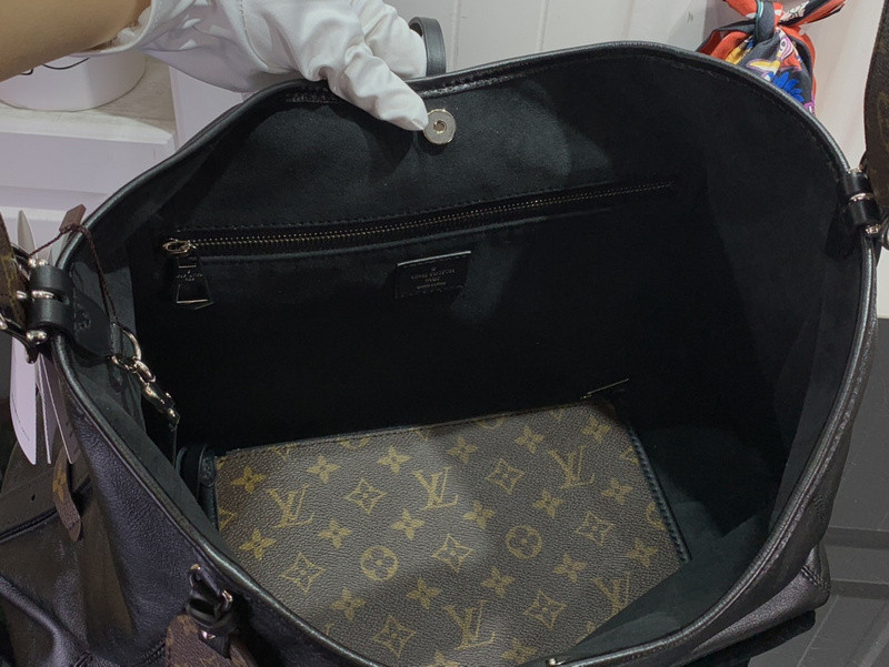 LVT PURSE